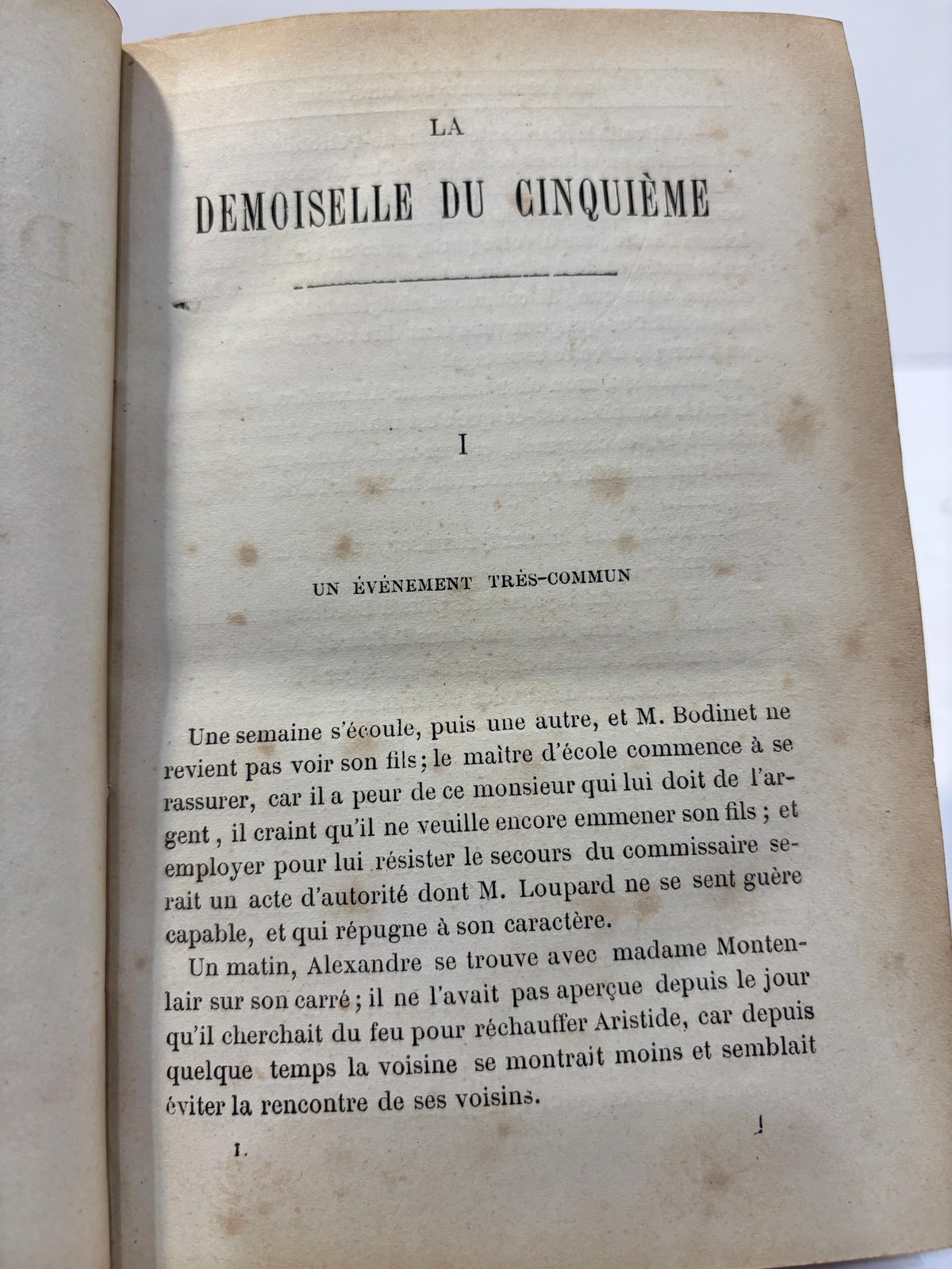 La Demoiselle Du Cinquieme Translated: The Young Lady of The Fifth (2 volumes) — photograph 9.