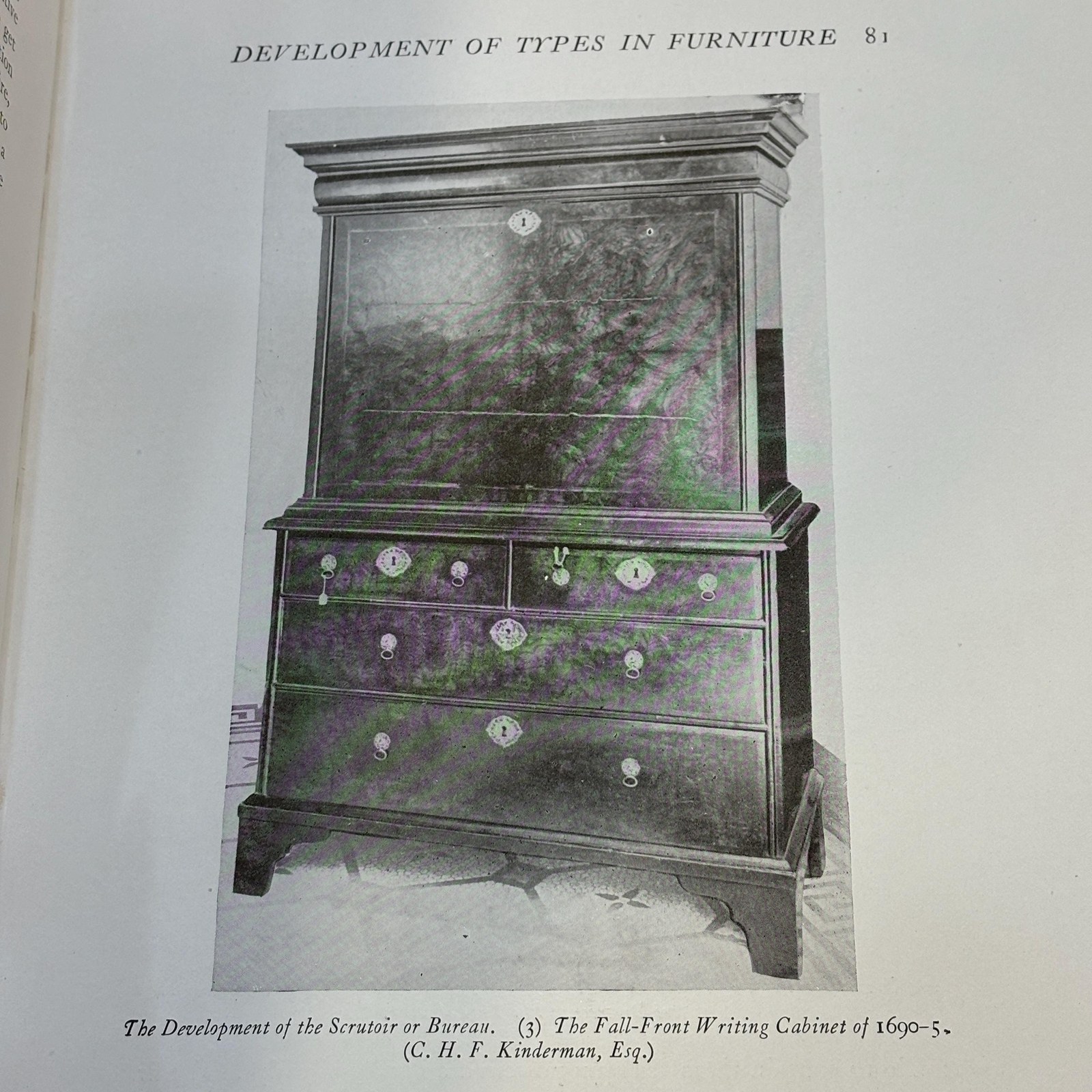 The Old-World House Its Furniture & Decoration — photograph 5.