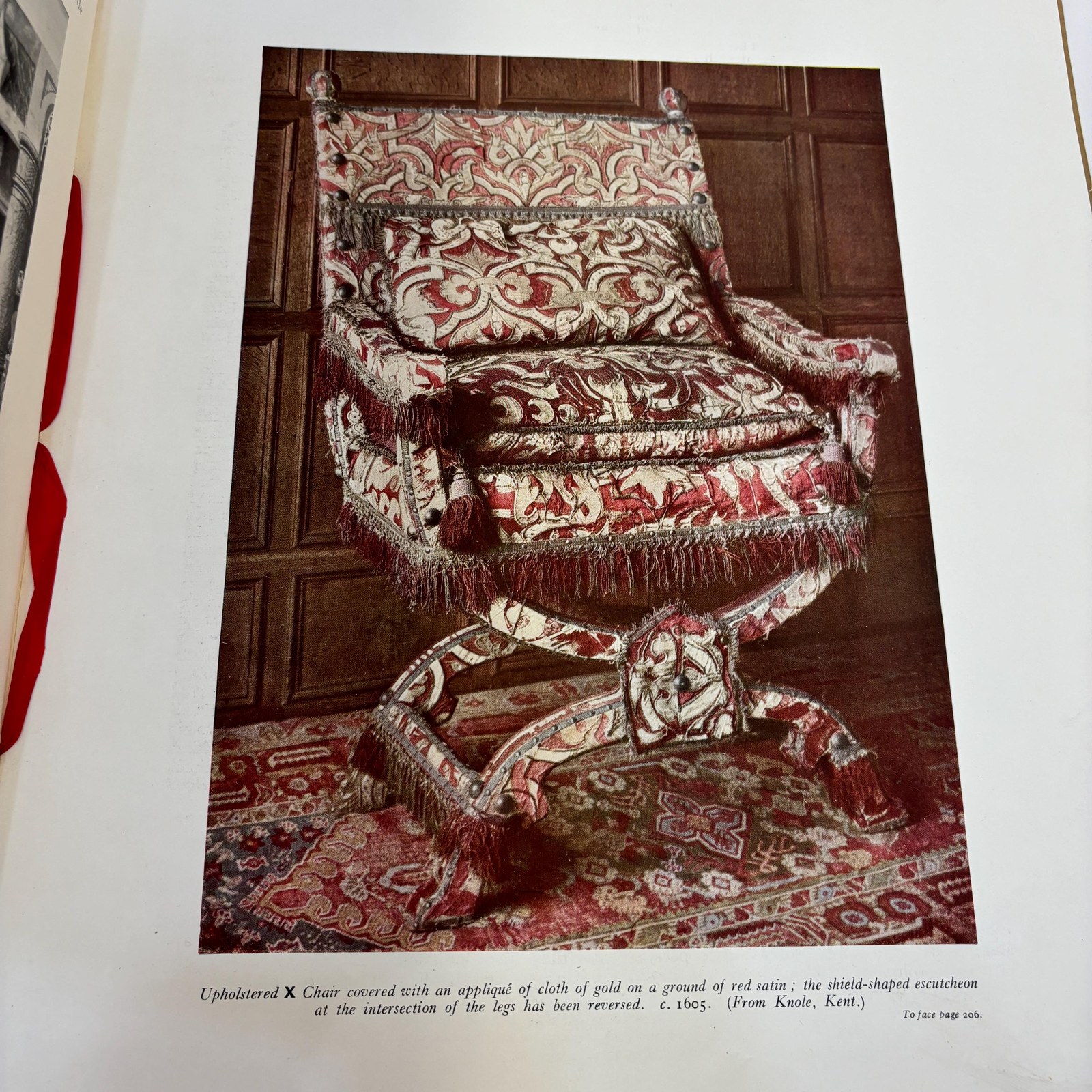 Prospectus for The Dictionary of English Furniture — photograph 3.