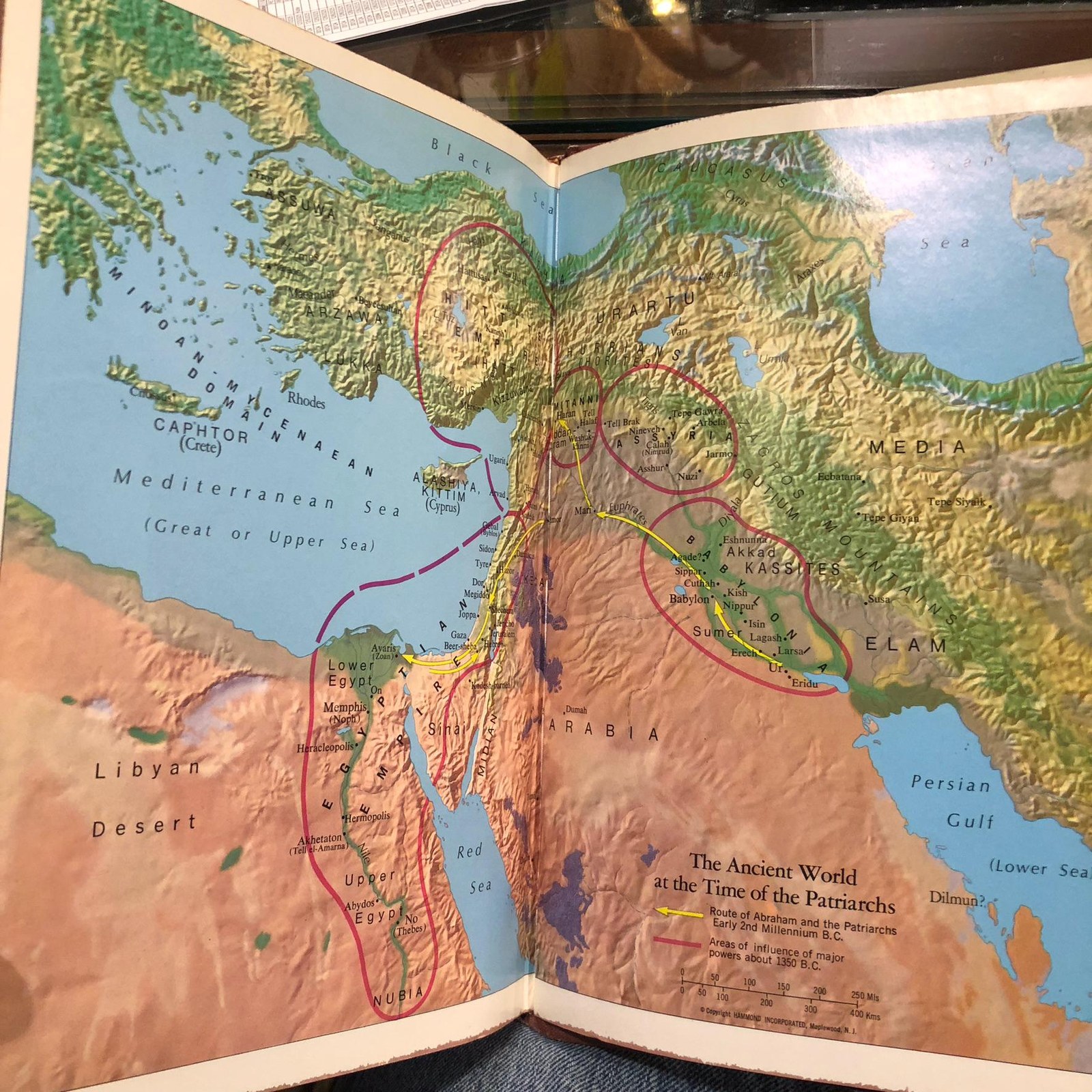 The Interpreter's Dictionary of The Bible, An Illustrated Encyclopedia. Identifying and Explaining All Proper Names and Signifigant Terms and Subjects in The Holy Scriptures, Including the Apochrypha With Attenmtion to Archeological Discoveries and Researches Into the Life and Faith of Ancient Times. — photograph 10.