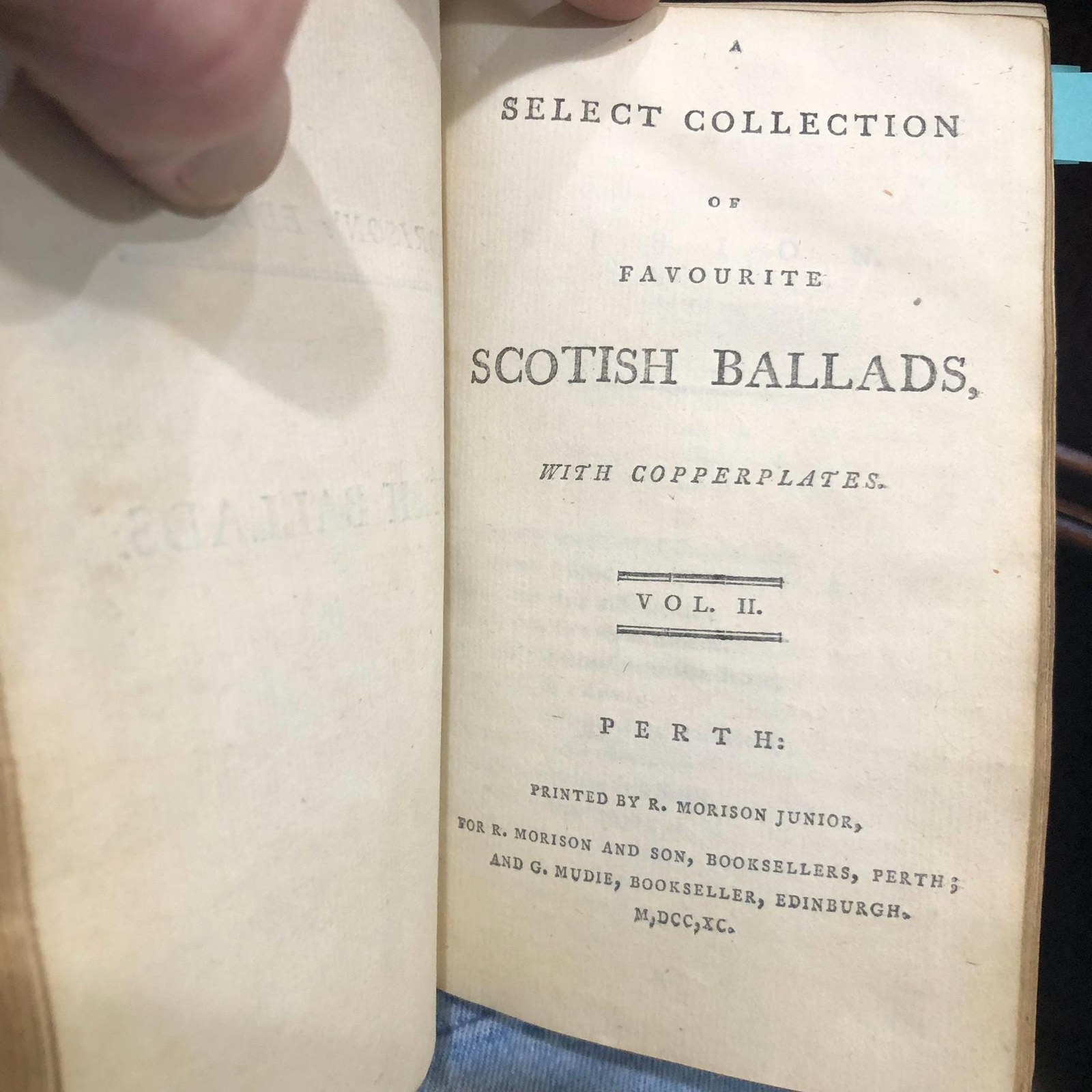 Select Collection of Favourite Scotish Ballads, With Copperplates. Vol.I. - Vol.IV. — photograph 7.