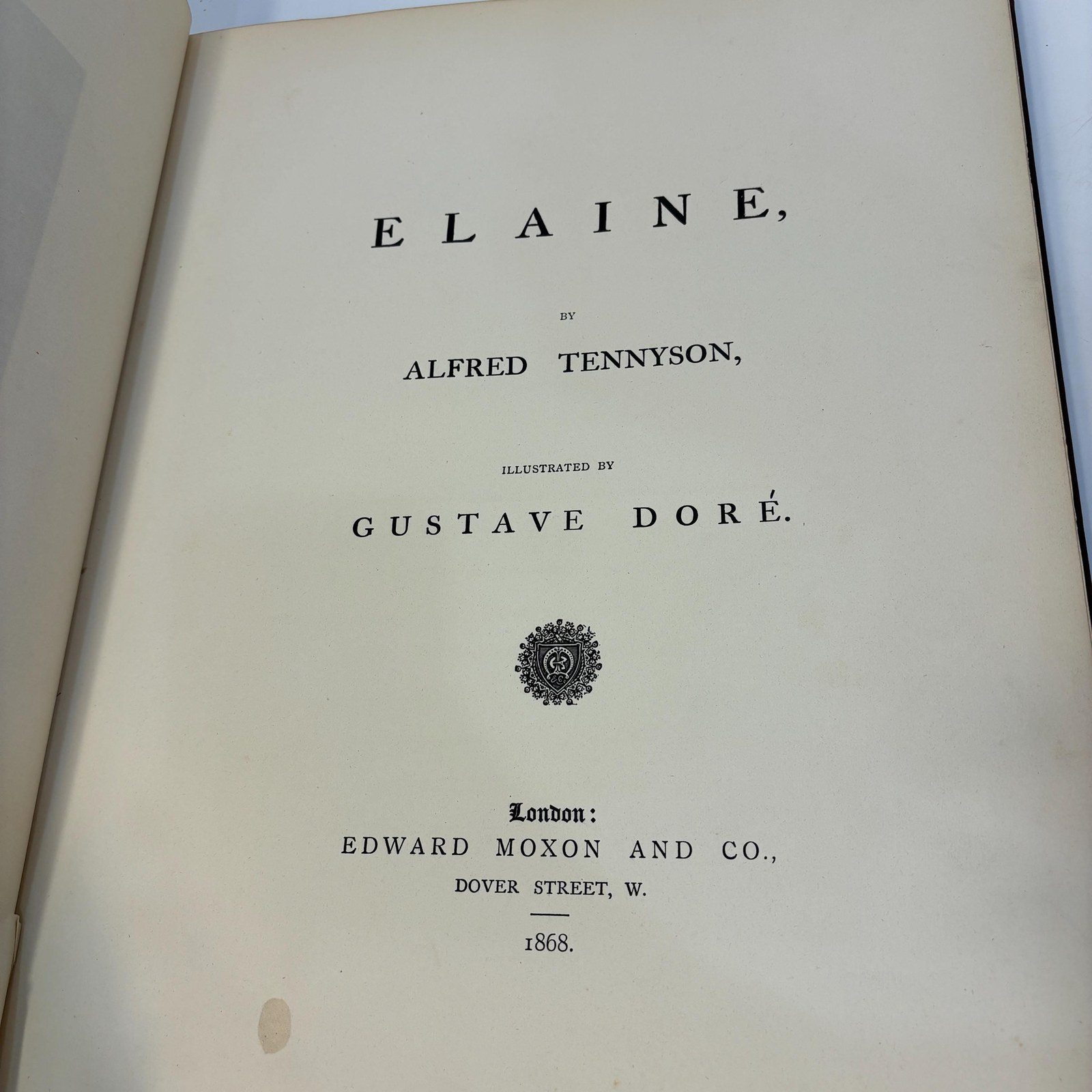 Elaine, Illustrated by Gustave Dore — photograph 2.