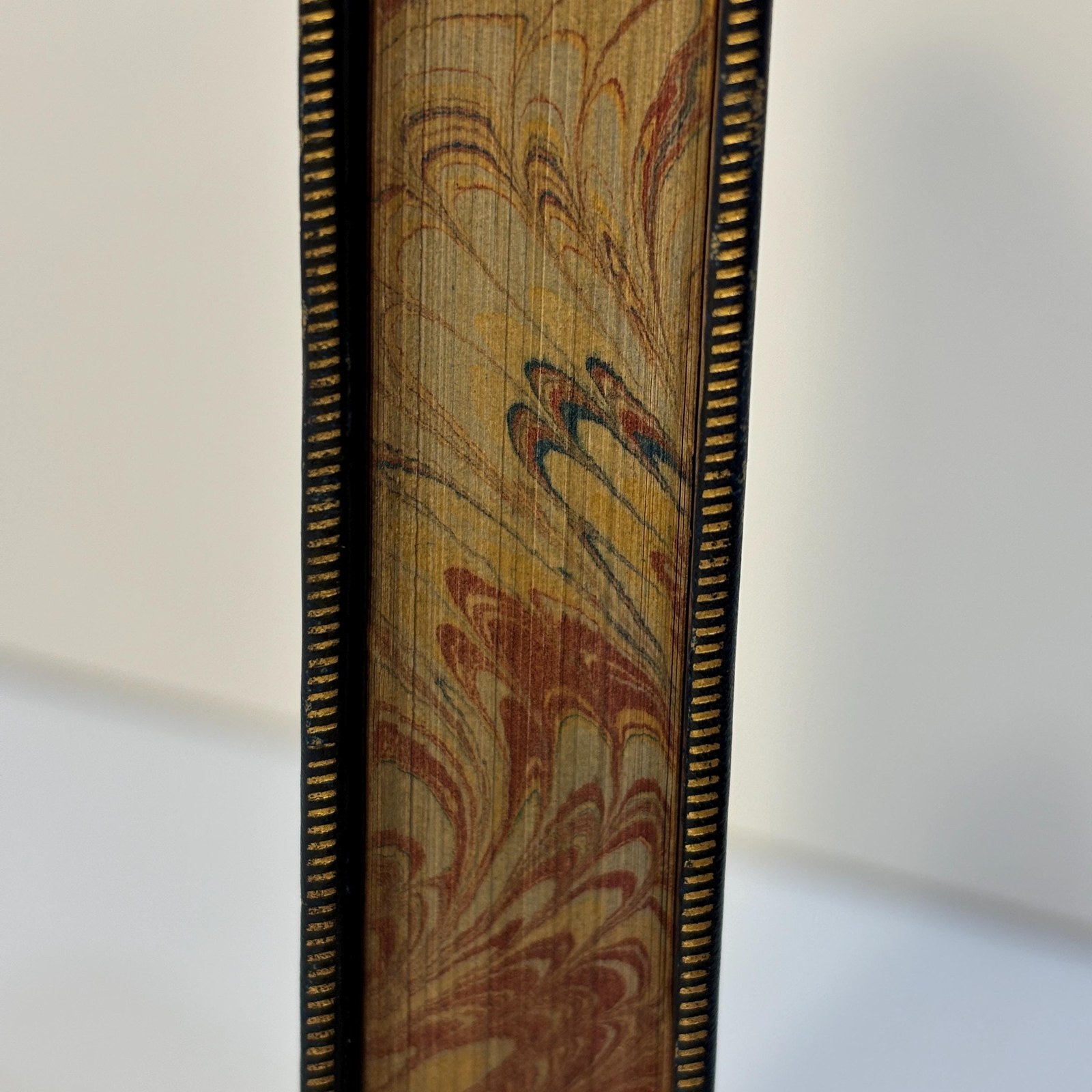 Latin Literature. Second Edition, Revised. Prize Binding. Signed Binding of Relfe Brothers — photograph 5.