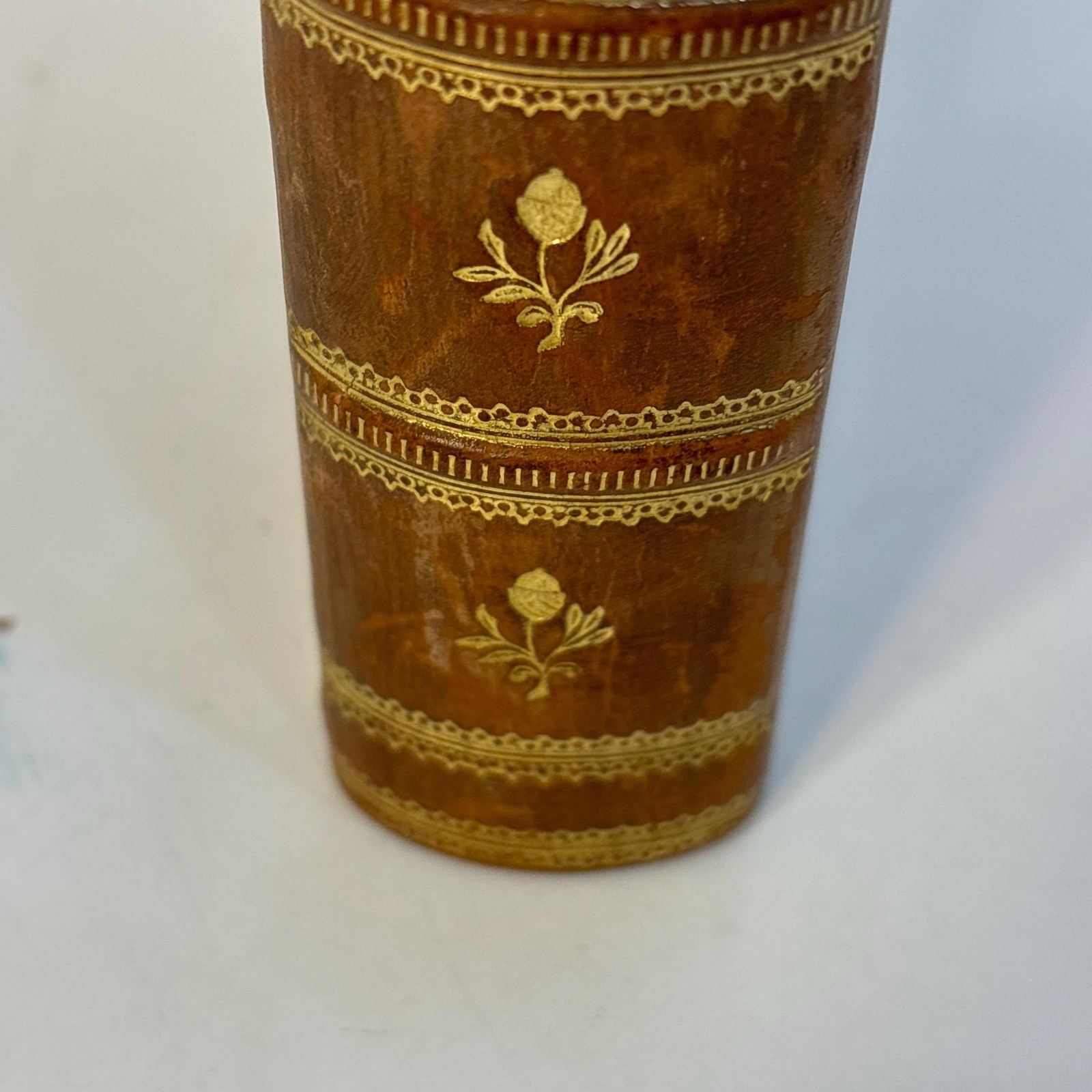 Old Mortality. Prize Binding, Signed Binding by John Galt. — photograph 9.