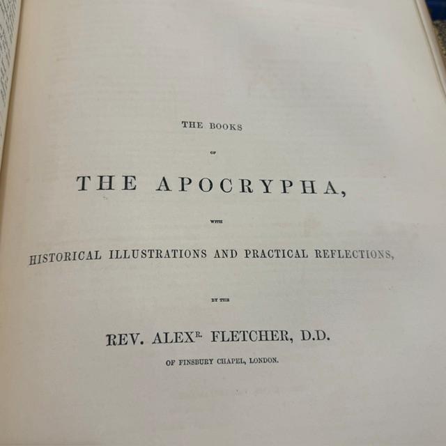 The Devotional Family Bible: With Practical and Experimental Reflections on Each Verse of The Old and New Testament, and Rich Marginal References. Illustrated with Numerous Engravings. (2 volumes) — photograph 7.