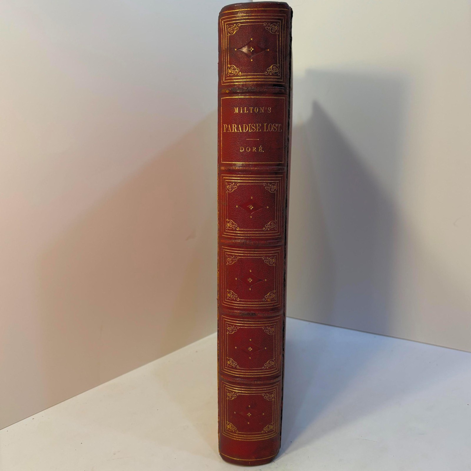 Milton's Paradise Lost. Illustrated by Gustave Dore. Edited, With Notes and a Life of Milton — photograph 4.