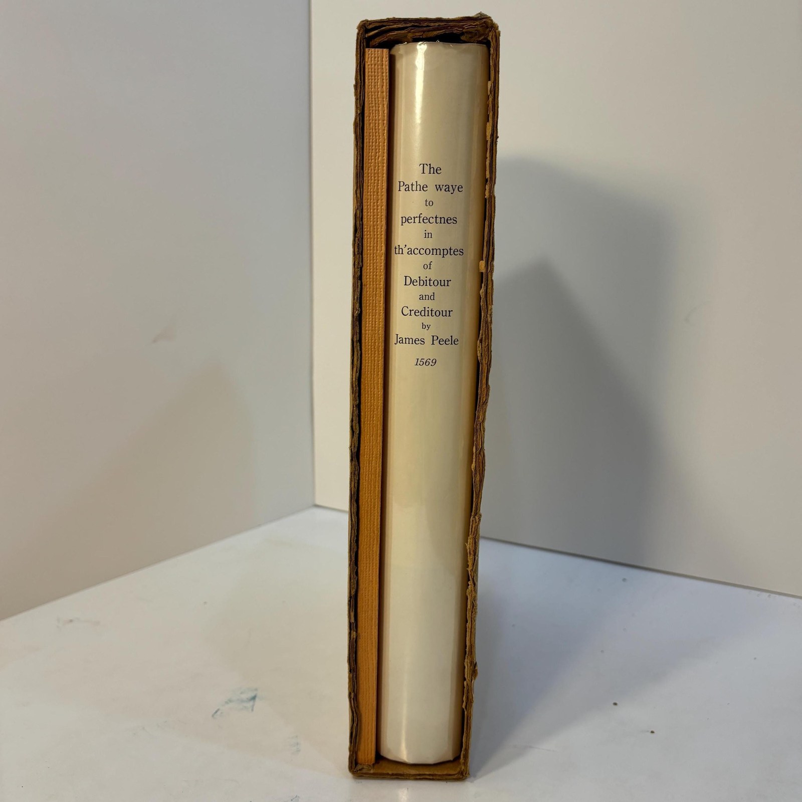 The Pathe waye to perfectnes, in th'accomptes of Debitour, and Creditour. Facsimile reprint of the London 1569 edition,. — photograph 2.