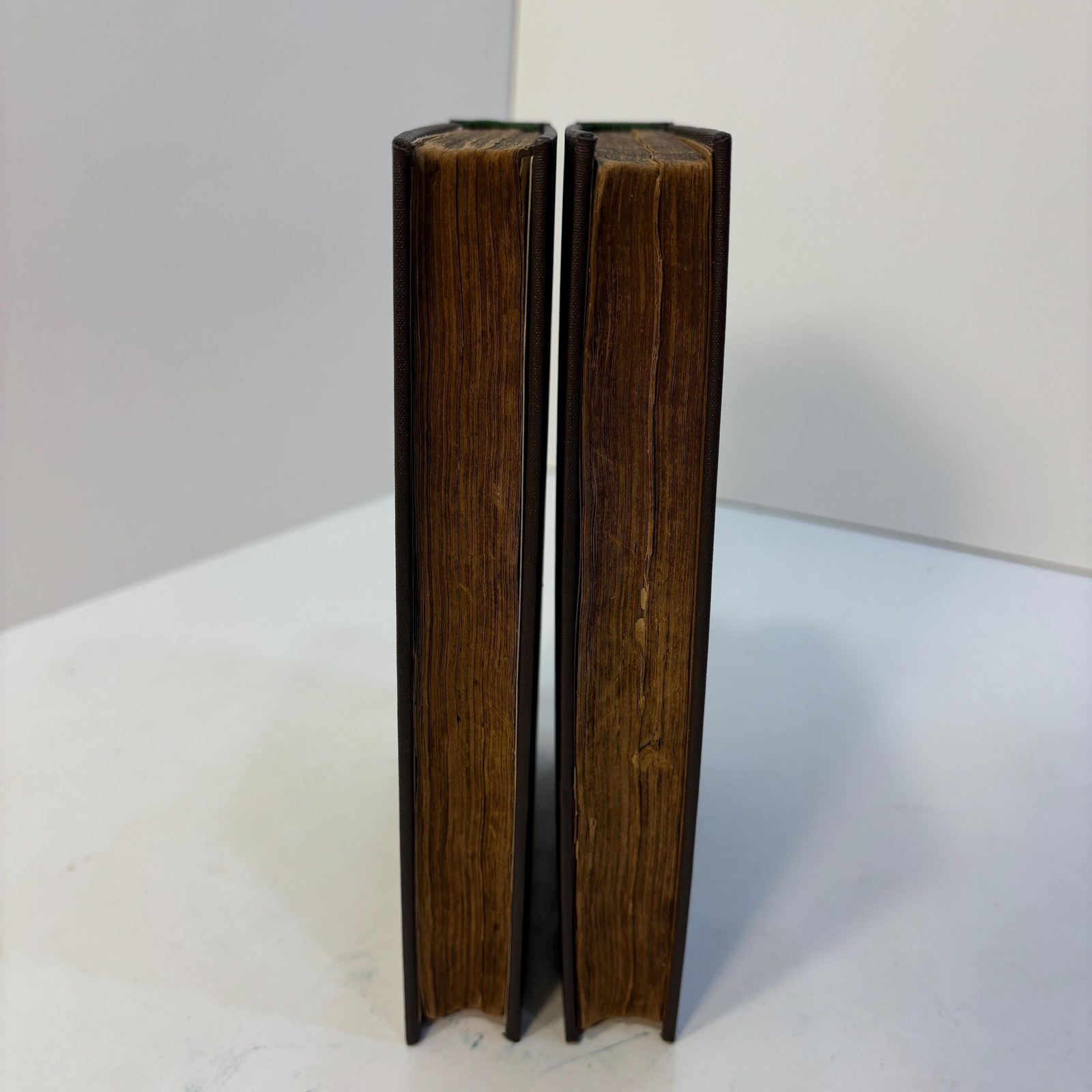 An Account of The European Settlements in America. In Six Parts. I. A Short History of the Discovery of that Part of The World. II. The manners and customs of The Original Inhabitants. III. Of the Spanish Settlements. IV. Of The Portugese. V. Of The French, Dutch, and Danish. VI. Of The English. Each part contains an accurate Description of The Settlements in it, their Extent, Climate, Productions, Trade, Genius and Disposition of Their Inhabitants: The interests of Several Powers of Europe with Respect to Those Settlements; and their Political and Commercial Views with Regard to Each Other. In Two Volumes. The Fourth Edition, with Improvements. — photograph 6.