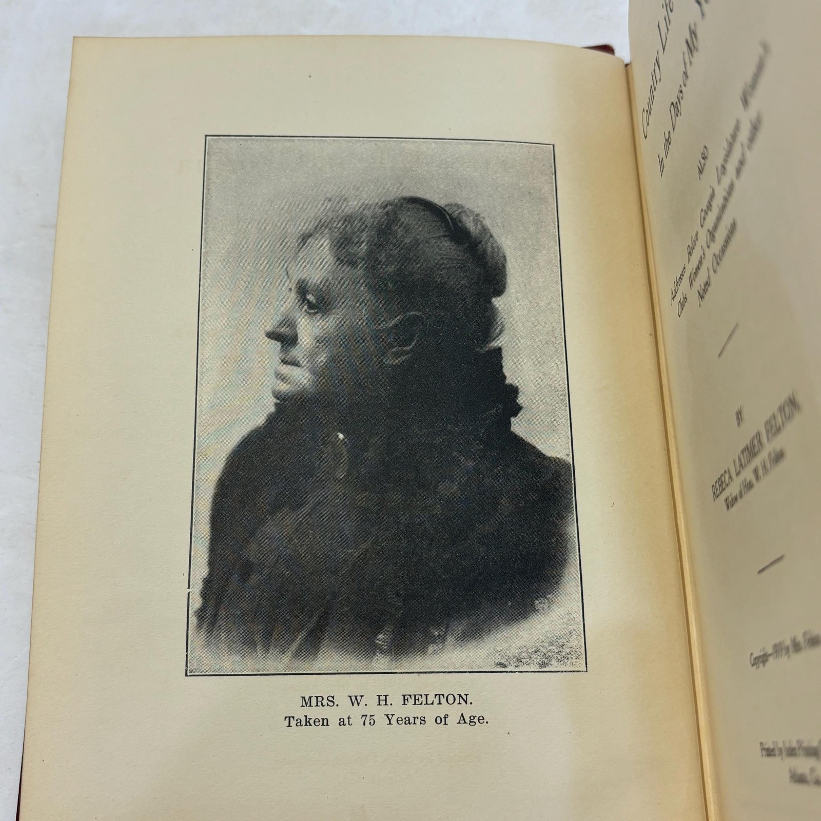 Country Life in Georgia, In The Days of My Youth, also Addresses Before Georgia Legislature Woman's Clubs, Women's Organizatoipons and Othert Noted Occassions. Second Edition — photograph 3.