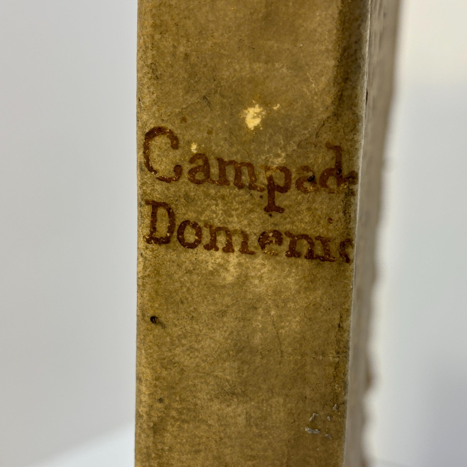 Discorsi sacri Morali Adattati alla capacità d' ogni genere di persone Sopra le Domeniche dell' anno. Opera Di Gio. Battista Campadelli Sacerdote Padovano Dottore di Sacra Teologia,Pubblicata ad uso principalmente de' Parrochi di Villa Edizione Novissima. Aggiuntivi alcuni discorsi non più stampati. Translated: Sacred Moral Discourses Adapted to the understanding and capacity of every class of person, For the Sundays of the year. A work by Giovanni Battista Campadelli
A priest of Padua,
Doctor of Sacred Theology,
Published chiefly for the use of parish priests.
Newest Edition With the addition of several discourses not previously printed. — photograph 8.