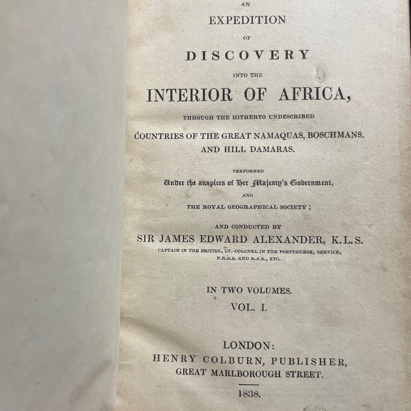 Expedition of Discovery into the Interior of Africa, through the Hitherto Undiscovered Countries of the Great Namaquas, Boschmans, and Hill Damaras preformed under the auspices of Her Majesty's Government, and the Royal Geographical Society — photograph 5.