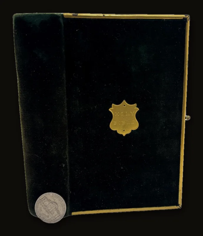 Holy Bible, containing the Old and New Testaments: translated out of The Original Tongues: and with the Former Translations diligently compared and revised, by His Majesty's special Command. Appointed to be read in Churches..