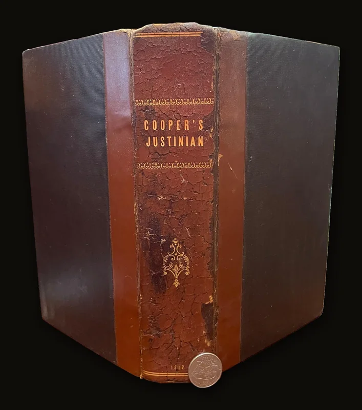 Institutes of Justinian with notes // [Parallel text Latin and English].