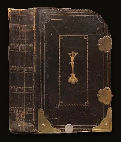 Missale Novum Monasticum Pauli V. Pont. Maximi Auctoritate Recognitum. Pro Omnibus Sub Regula S.P. Benedicti Militantibus, In Quo Missae Propriae de Santis, ac Festis Novissimis, Summis Pontificibus ab An. 1640, .& ad 1679. Tum de Praecepto, tum ad libitum celebrari concessae, omnes suis locis, pro celebrantium commoditate, ad longum extensae, & appositae sunt. Translated from Latin: The New Monastic Missal of Paul V. Pontus Recognized by the greatest authority. For All Under Rule S.P. Blessed Militants, In Which Masses Proper of the Saints, and of the Most Recent Feasts, of the Supreme Pontiffs by An. 1640, .& to 1679. Both of the Precept, and of those permitted to be celebrated at will, all in their places, for the convenience of the celebrants, were extended to a length, and were placed.