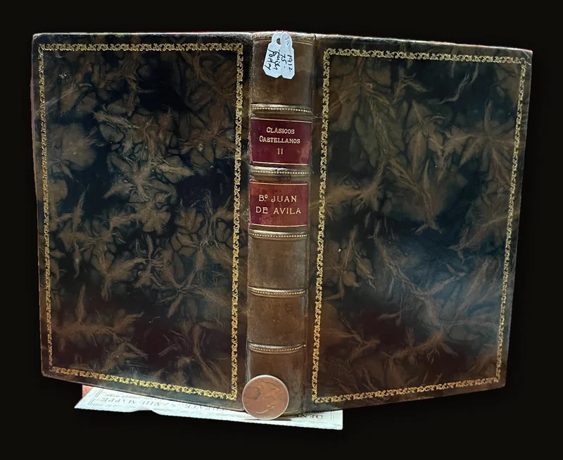 Clasicos Castellanos. B. Juan De A Vila Epistolario Espiritual. Edicion Y Notas De Don Vincente Garcia de Diego. Translated from Spanish: Spanish Classics. B. Juan De A Vila Spiritual Epistolary. Edition and Notes by Don Vincente Garcia de Diego.