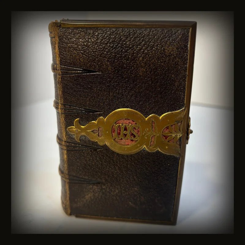 The Book of Common Prayer, And Administration of The Sacraments, and Other Rites and Ceremonies of The Church, According to The Use of The United Church of England and Ireland. Together With The Proper Lessons for Sundays and Other Holy-Days, and The New Version of The Psalms of David..